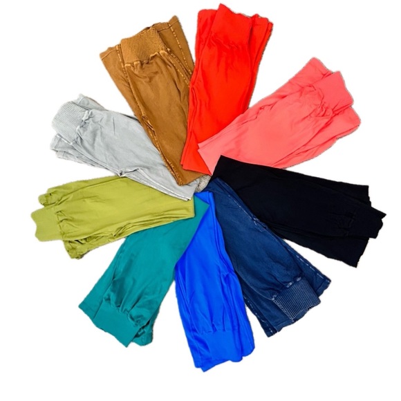 NWOT free people flares!! Sold out online/NLA. $98 retail. - Picture 5 of 10